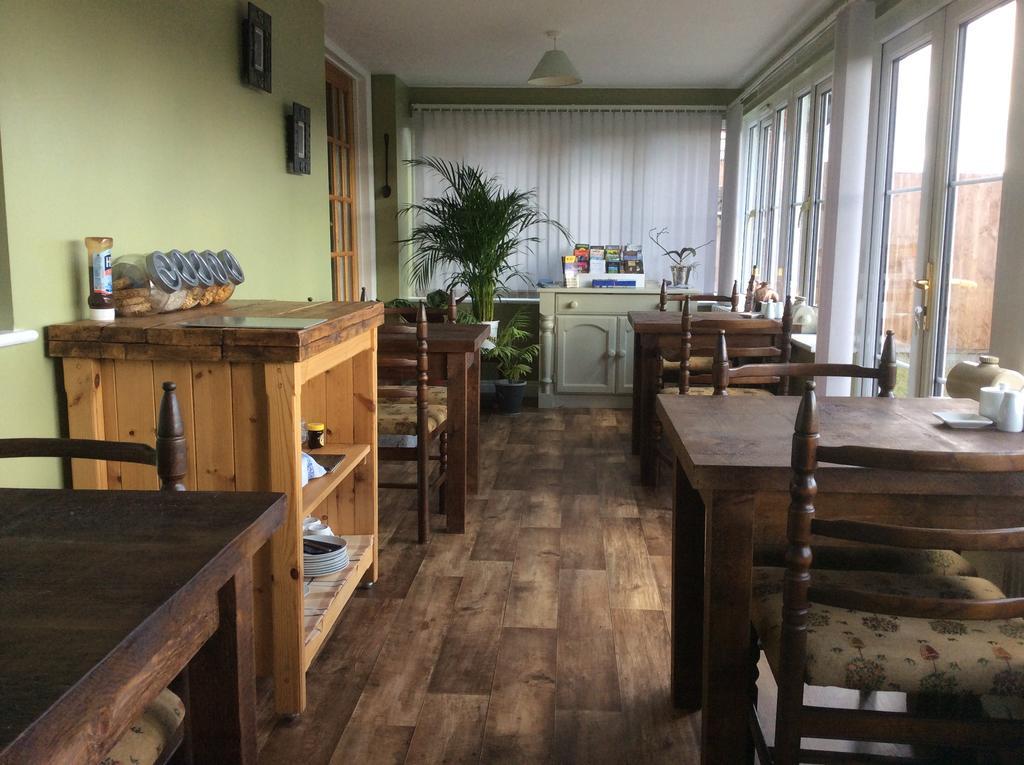 Acer Lodge Bed & Breakfast Mundford Εξωτερικό φωτογραφία
