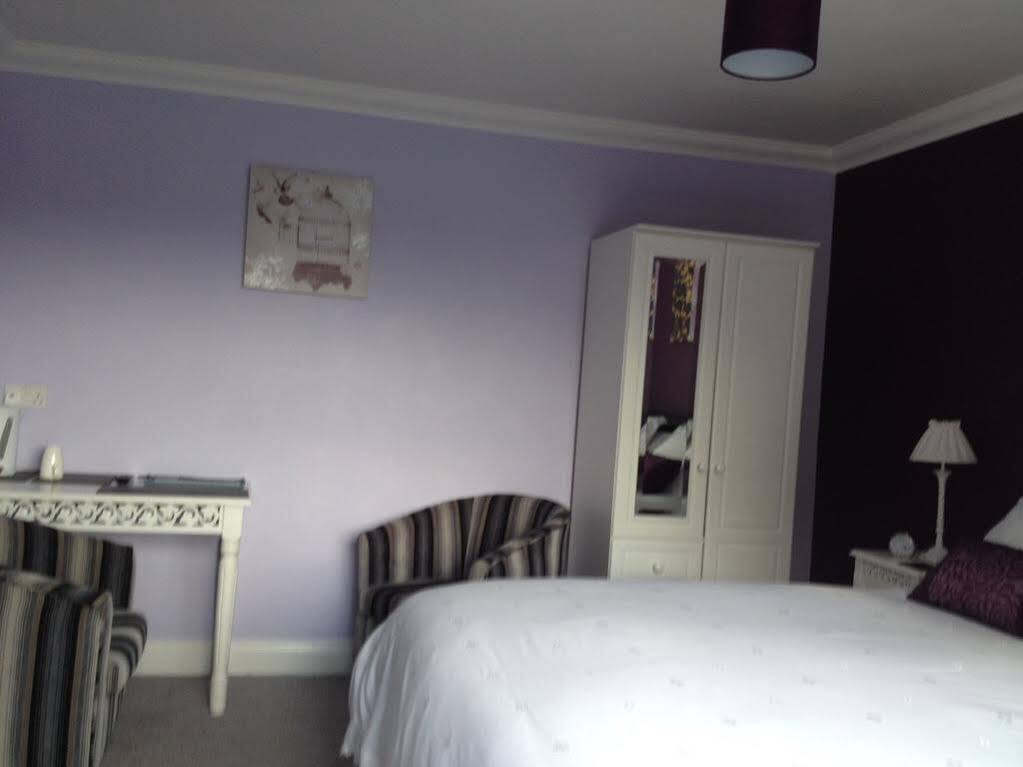 Acer Lodge Bed & Breakfast Mundford Εξωτερικό φωτογραφία